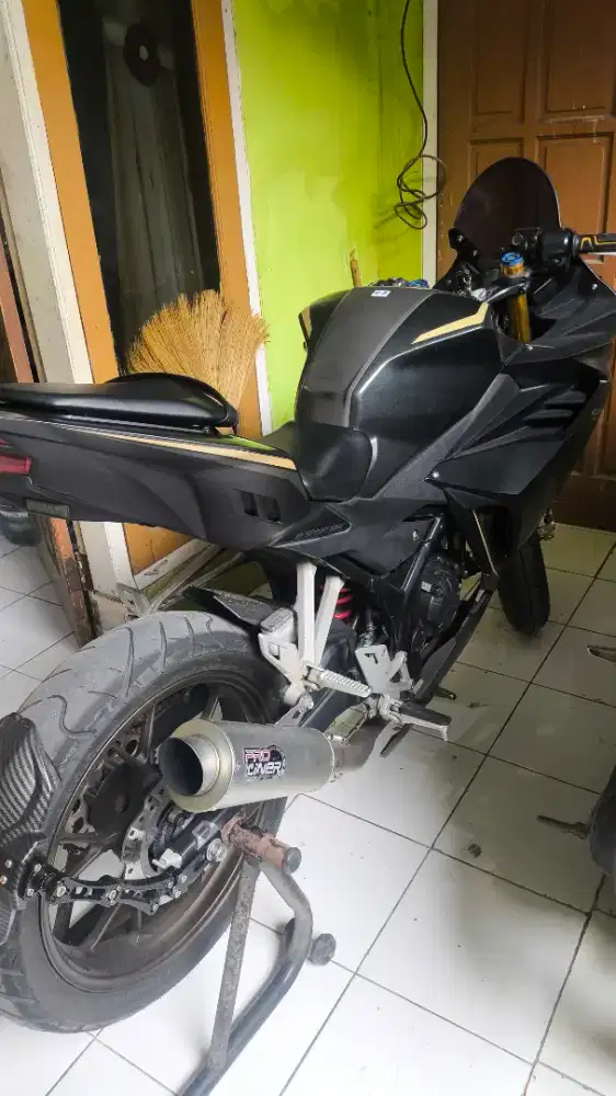 JUAL CBR 150R ABS