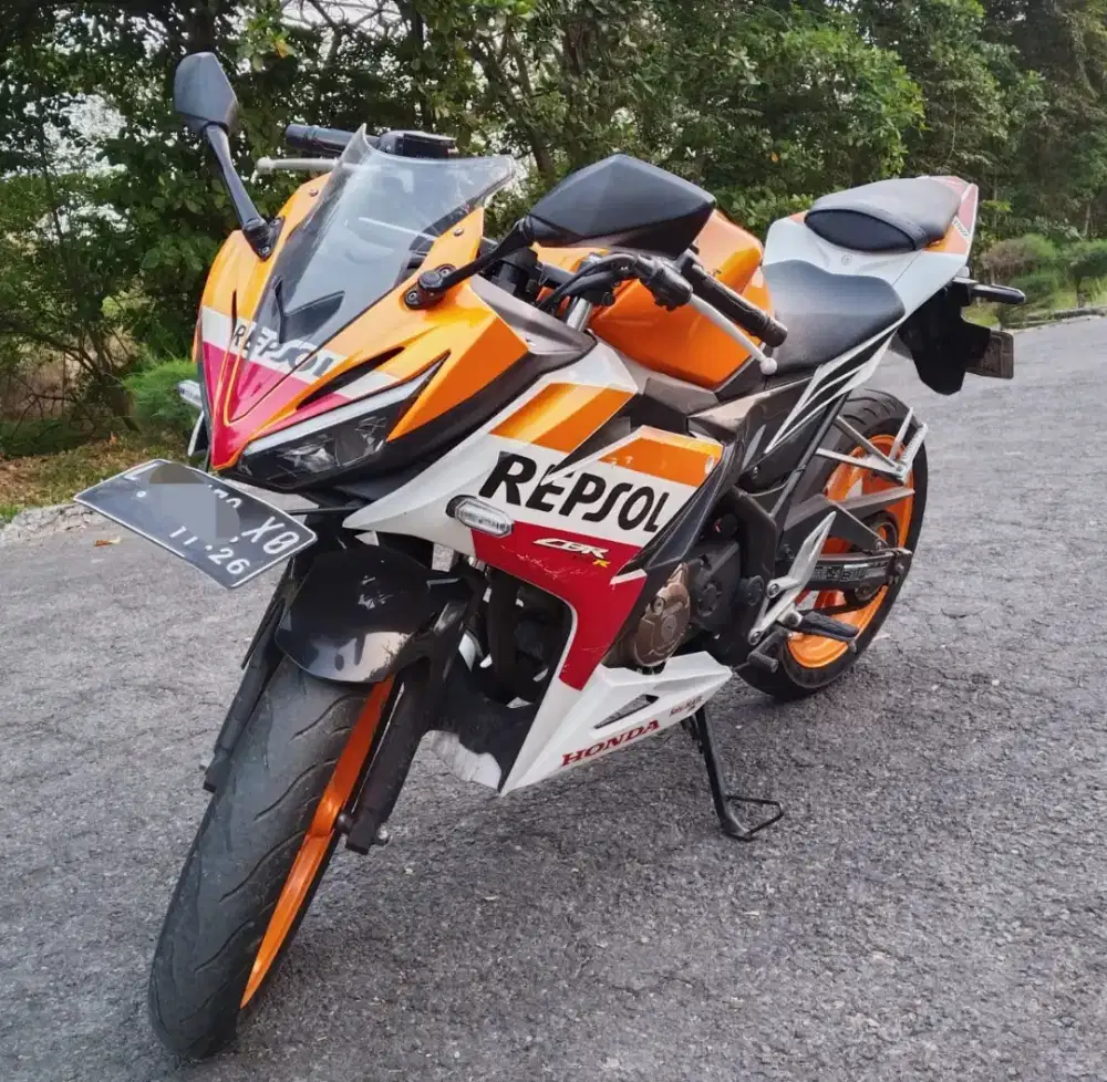 CBR REPSOL 150 FACELIFT SANGAT ISTIMEWA KILOMETER 4000
