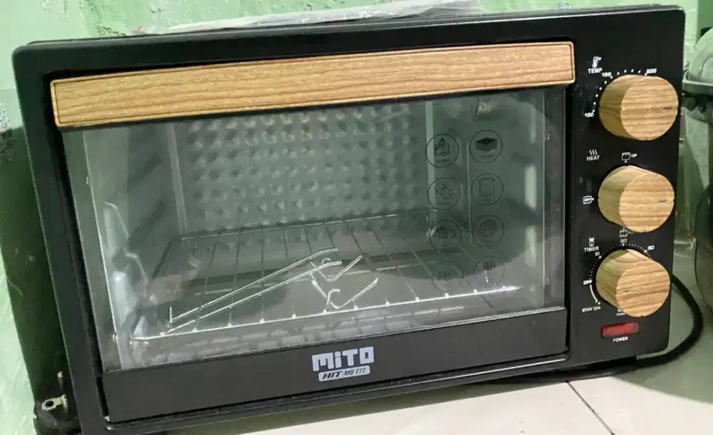 Oven listrik Mito 777