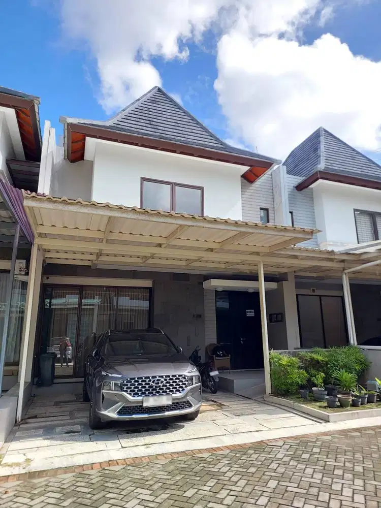 Rumah Cantik di Lingkungan Premium Hyarta Ecovillage