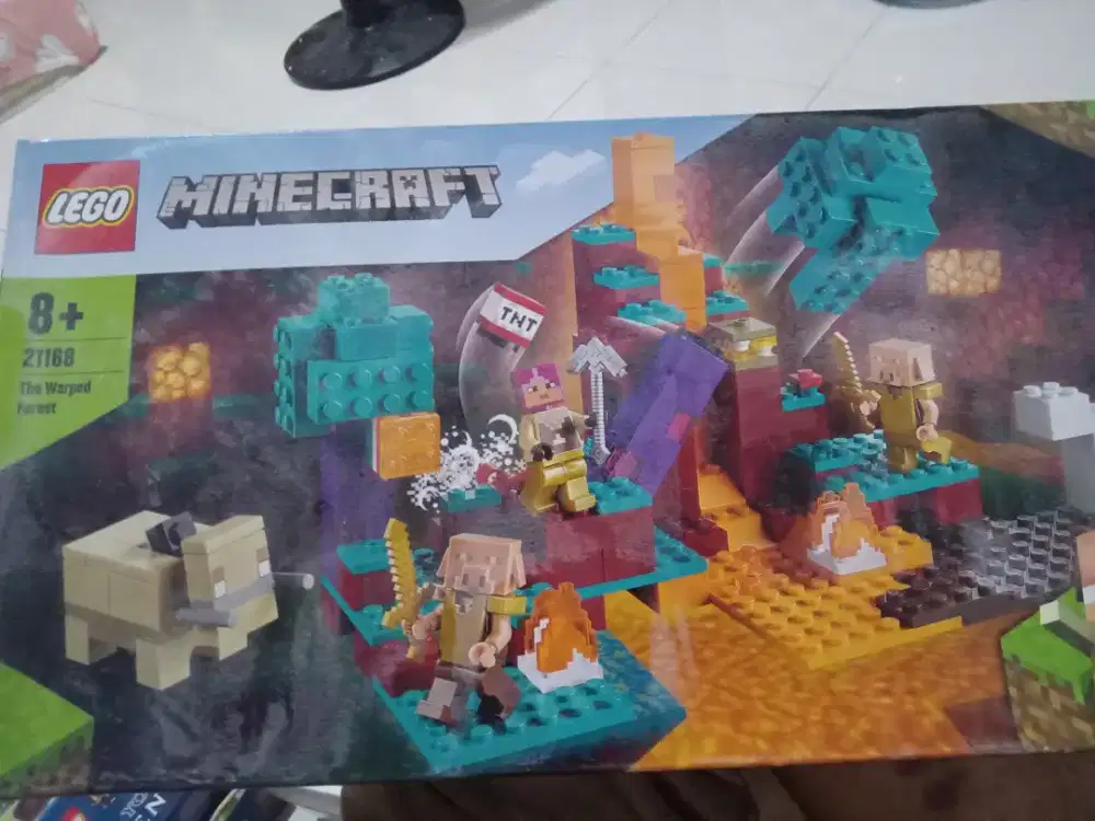 Lego minecraft umur 8+