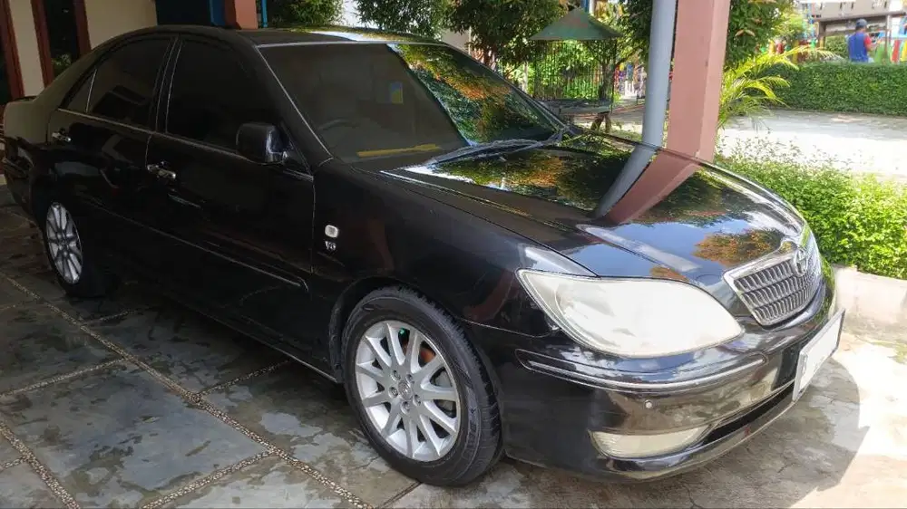 Dijual Mobil Pribadi Toyota Camry th 2005 V6