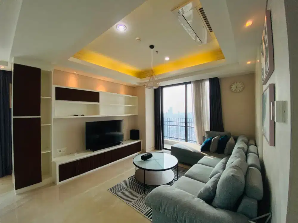 Disewakan Apartemen Casa Grande 3+1 BR Private Lift Fully Furnished High Floor