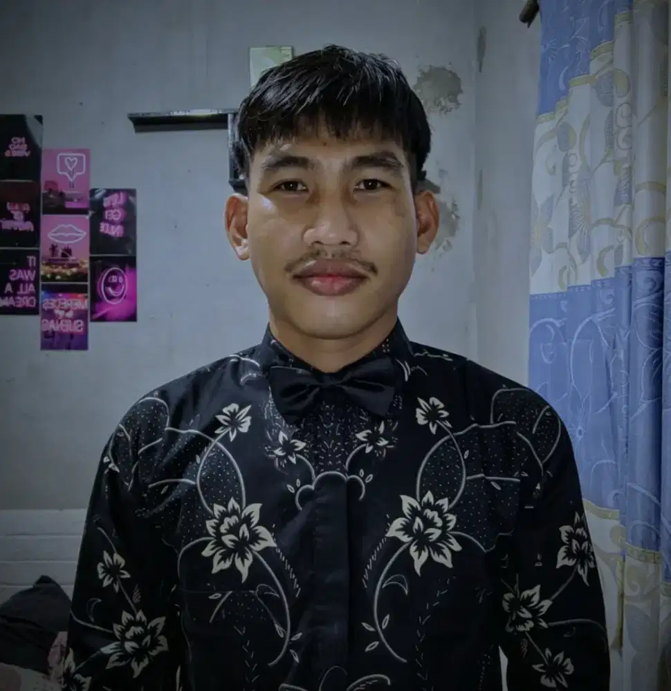 Saya sedang mencari pekerjaan sebagai deriver atau serabutan