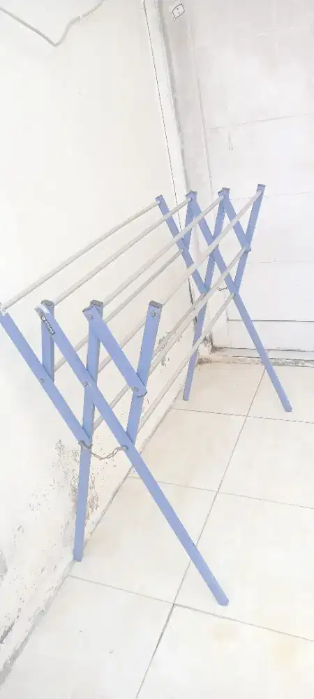 Jemuran pakaian Lok Sawangan Pasir putih