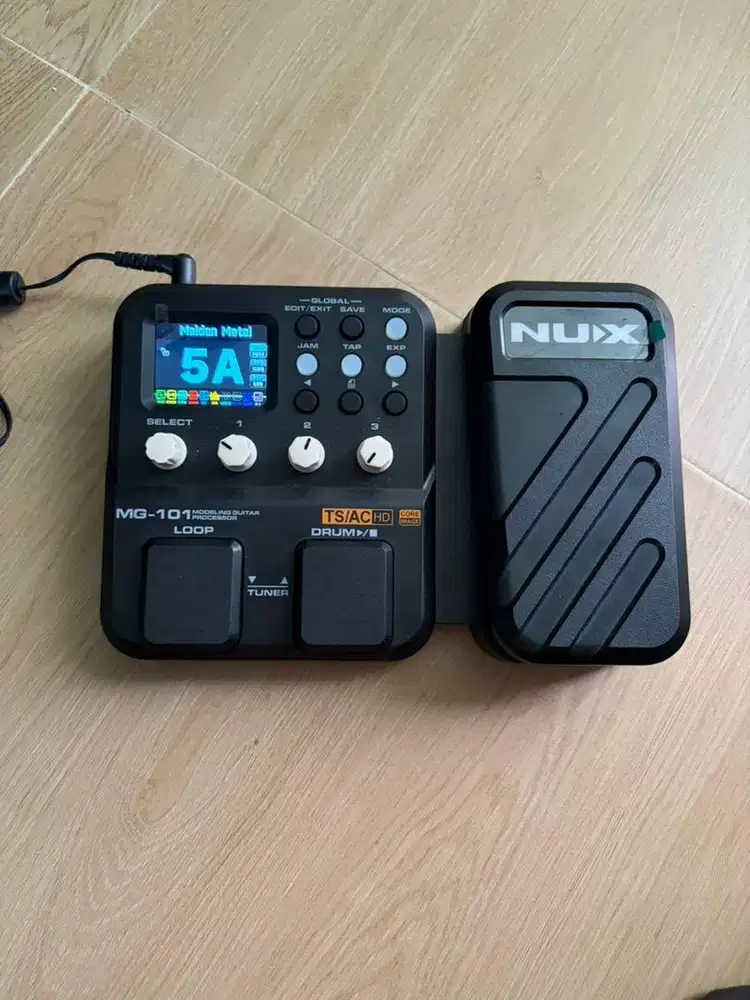 Efek digital NUX MG 101