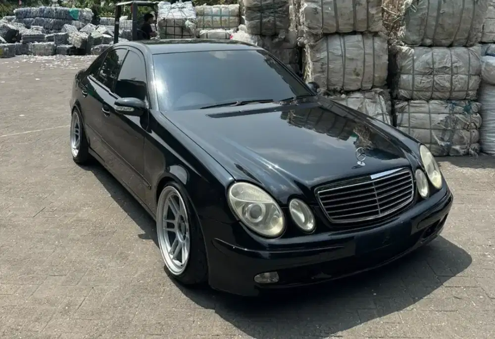 Mercedes Benz W211 E200 2004