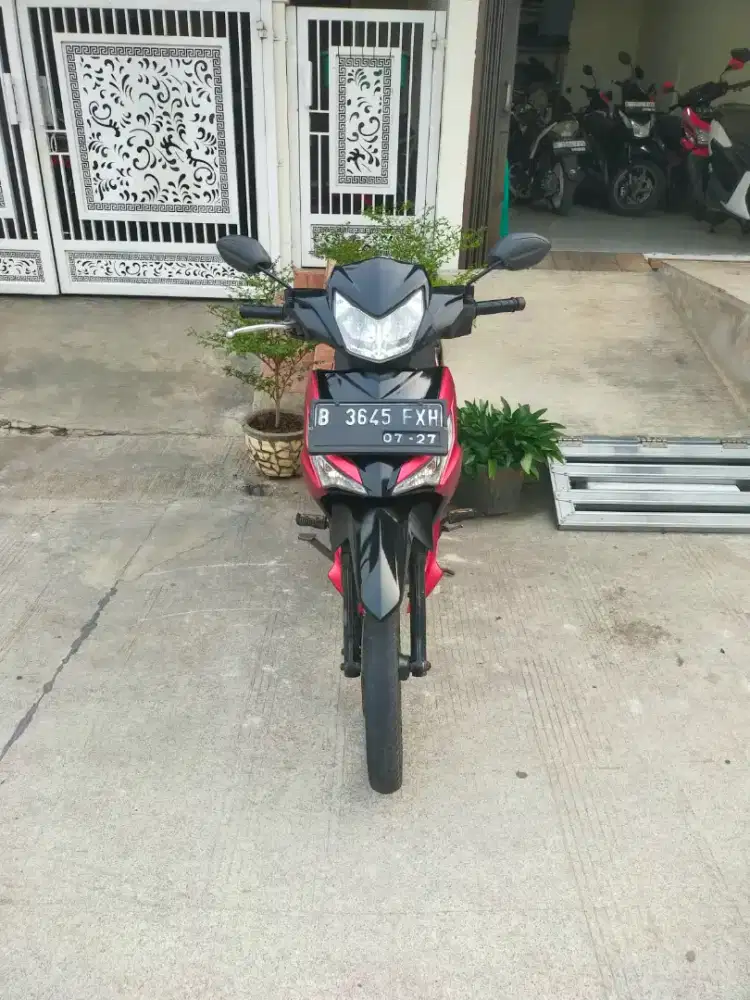 SUPRA X 125 FI 2014 HITAM MERAH ORIGINAL