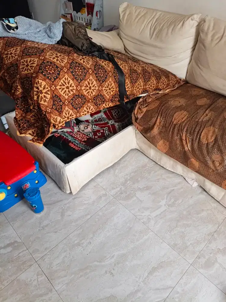 Sofa ikea model L ukuran besar second