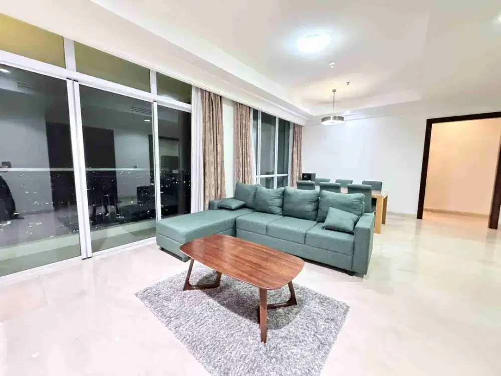 PAKUBUWONO VIEW 3BR FOR SALE