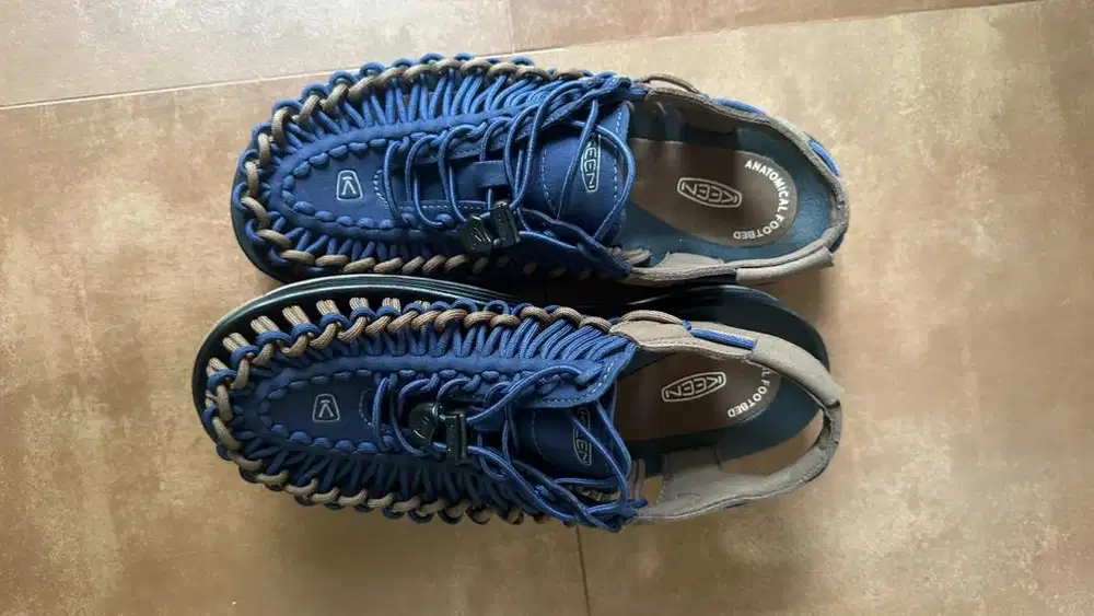 sandal sepatu merk keen