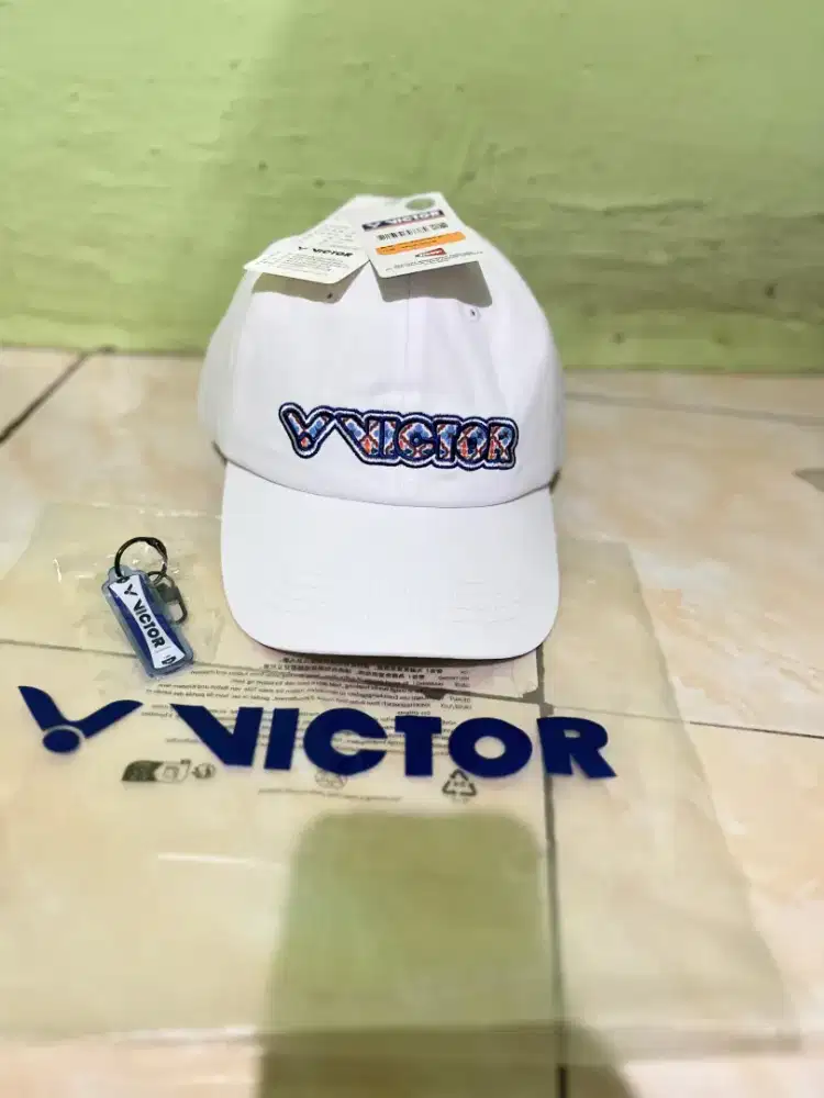 Topi Victor dan PB Djarum