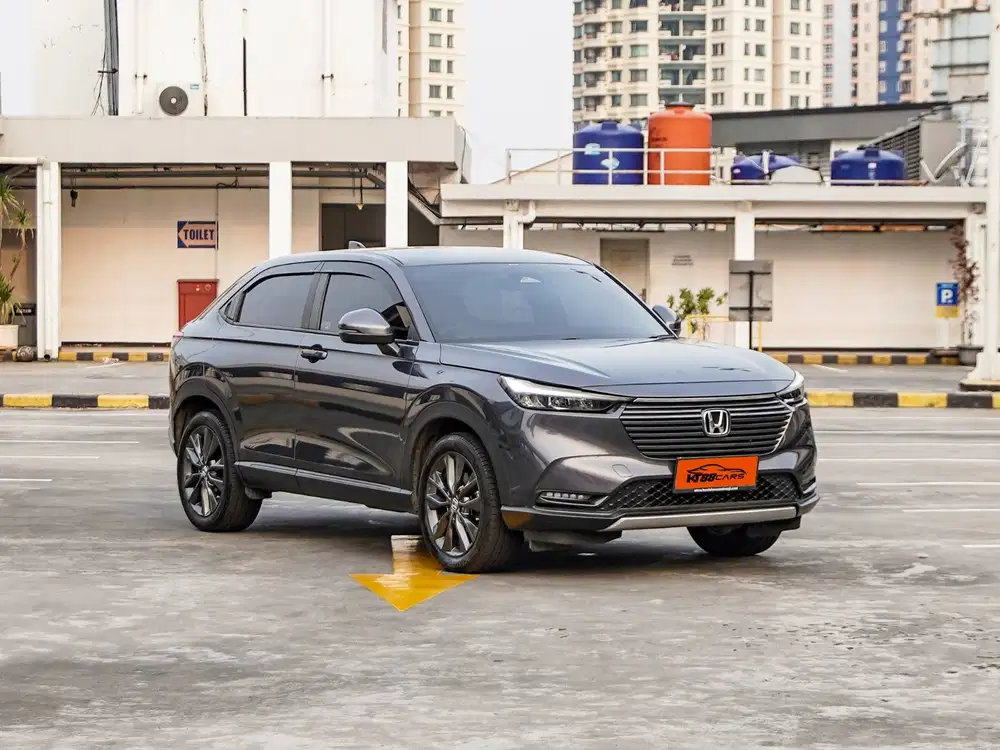 Low KM 19 ribu HRV SE AT ( Honda Sensing ) Panoramic roof  THN 2023