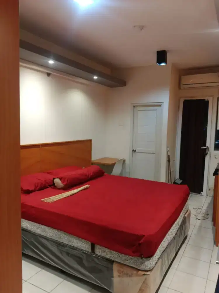 sewa apartemen harian green Pramuka city Jakarta pusat