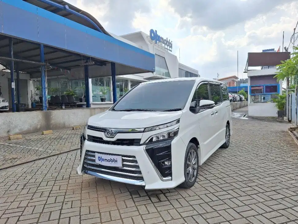 DISKON BESAR Toyota Voxy 2018 BYR