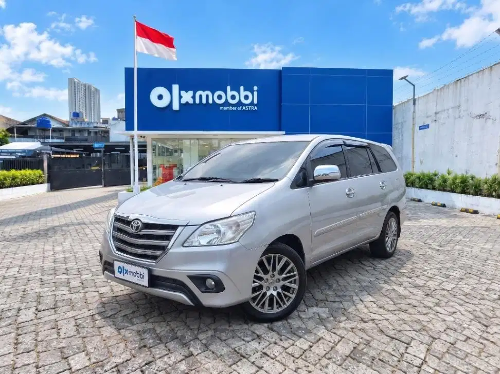 LOW DP Toyota Kijang Innova 2.0 G Bensin-AT 2014 2EY
