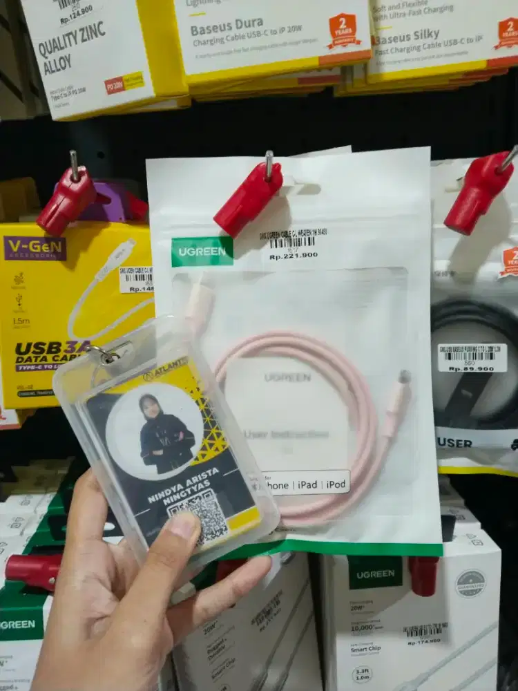 Kabel data c to l ATLANTIS DAHSYAT
