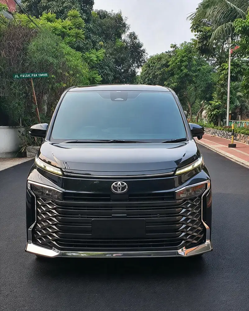 Voxy 2.0 TSS 2023 tgn 1 dari Baru