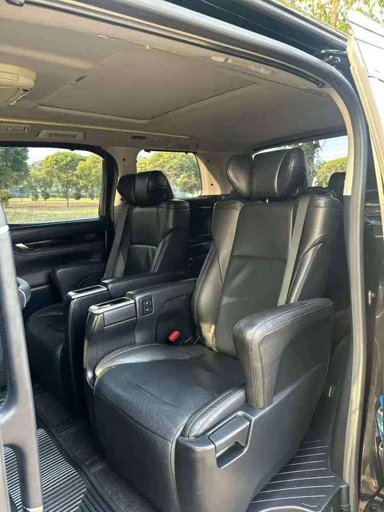 Toyota Vellfire 2015 Bensin