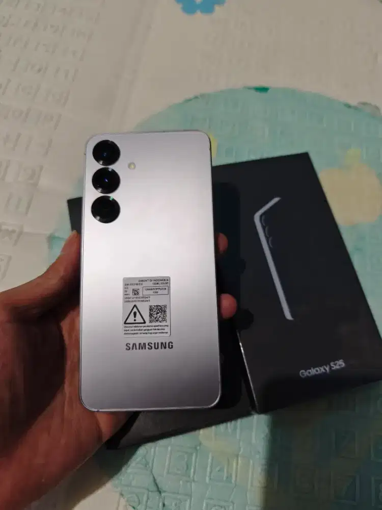 Samsung S25 12/256 5G Mulus Like New