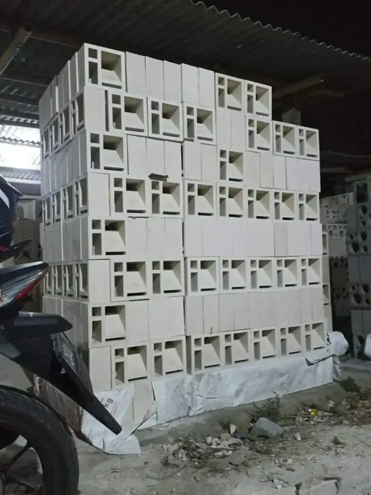 Loster beton minimalis