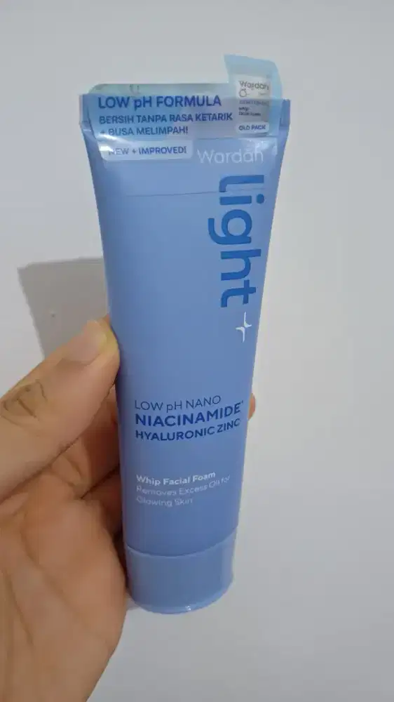 Wardah Lightening Whip Facial Foam