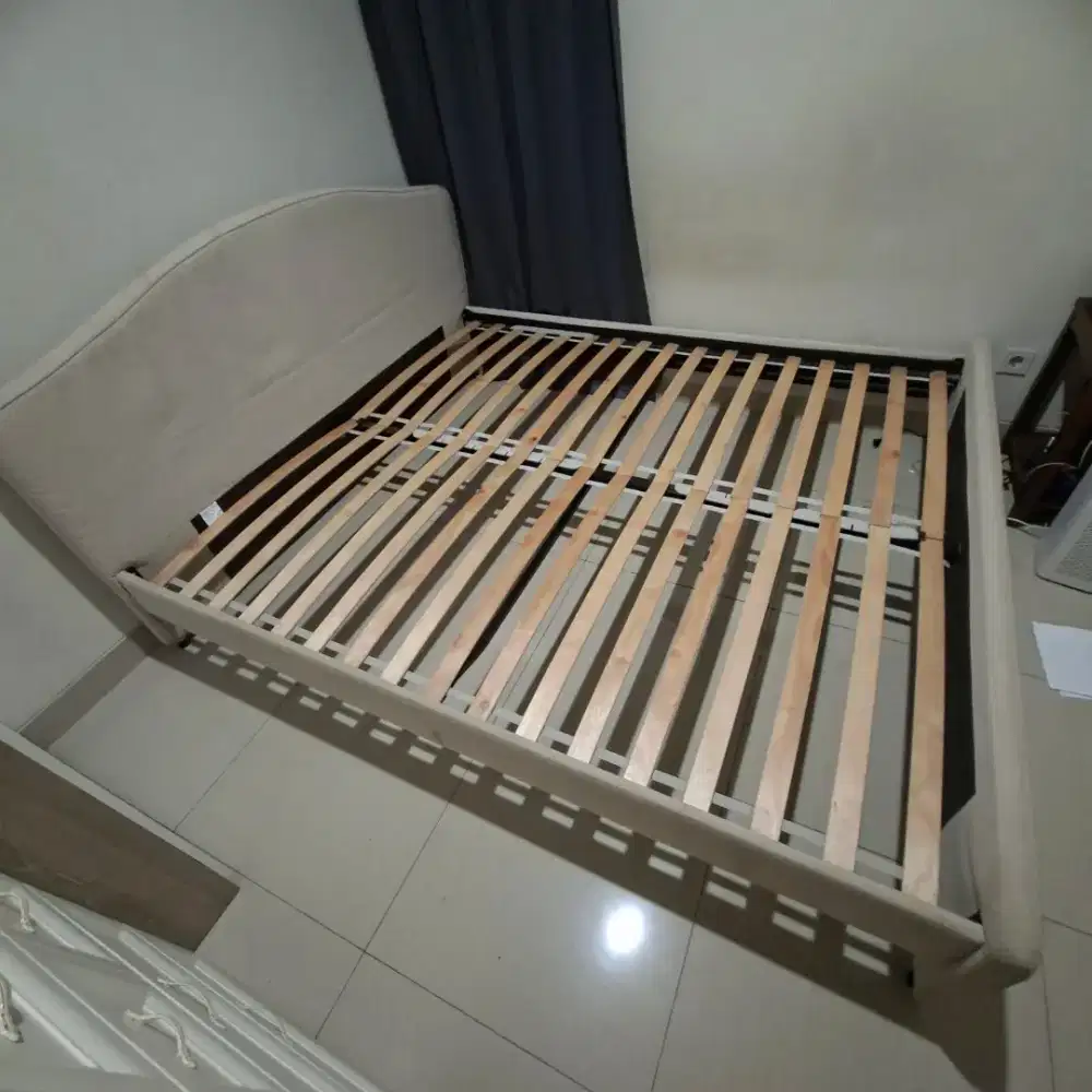 Divan ex ikea masih bagus