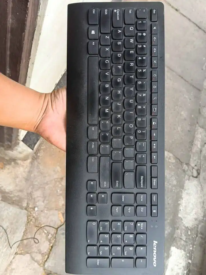 Keyboard USB Lenovo normal empuk bandel 50rb net cod jatingaleh pln