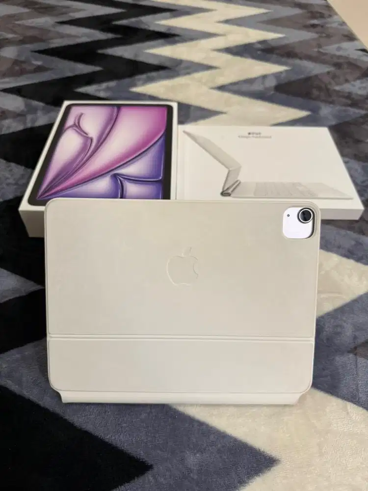 Ipad Air M2 11 inch Wifi Purple 256GB + Magic Keyboard Apple White