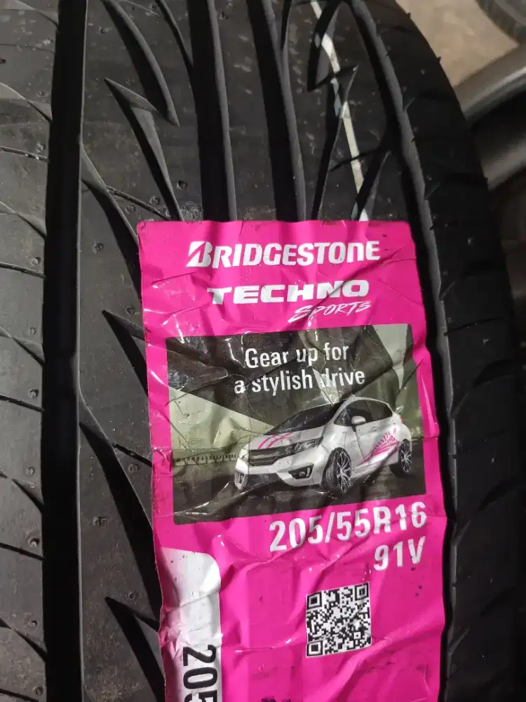 205/55 16 BS TECHNO SPORT NIK 1 PIS.