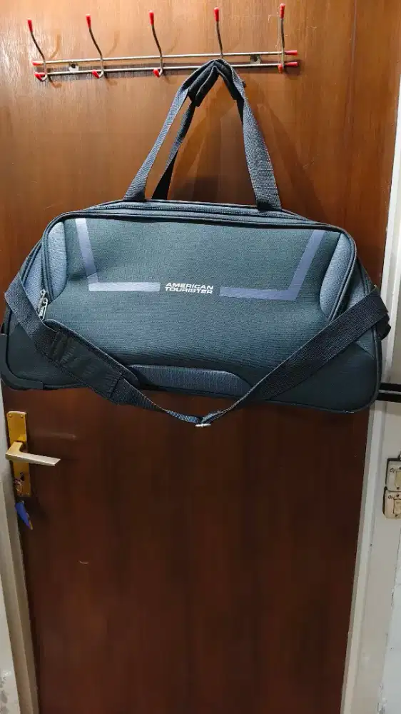 Dijual Trolley Bag merk American Tourister
