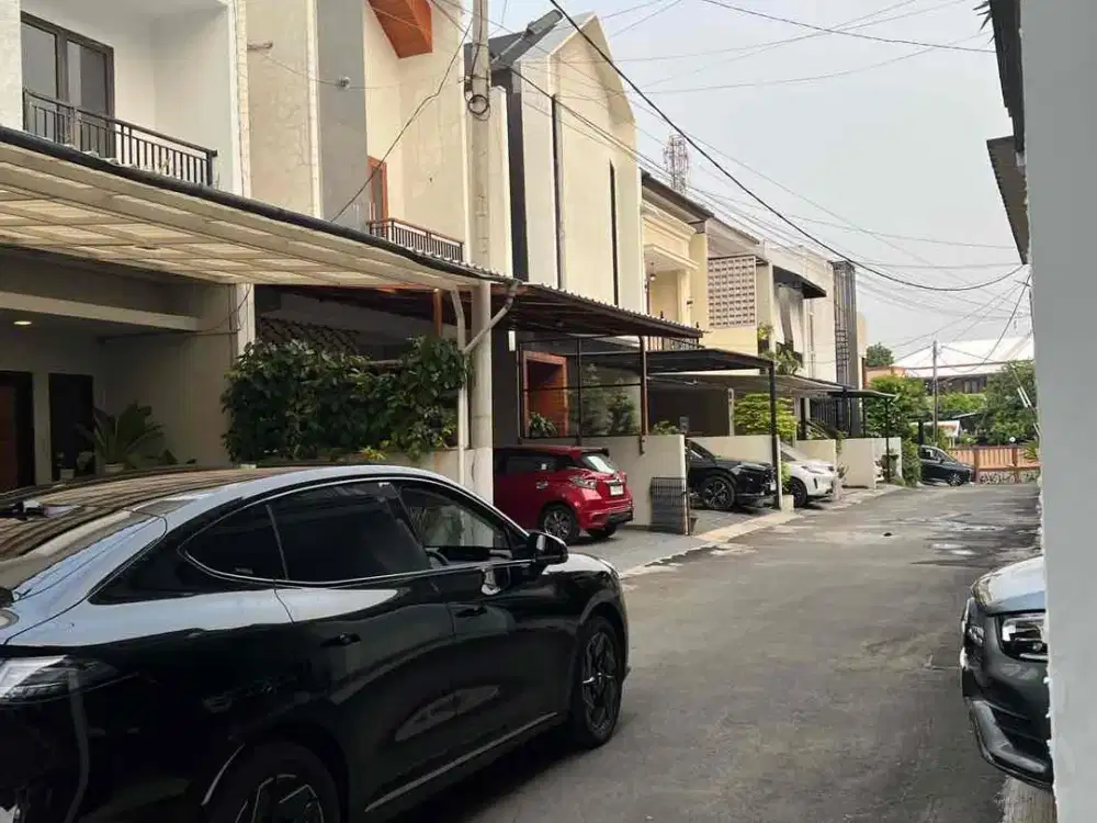 townhouse.   siap. huni.  3 kt.