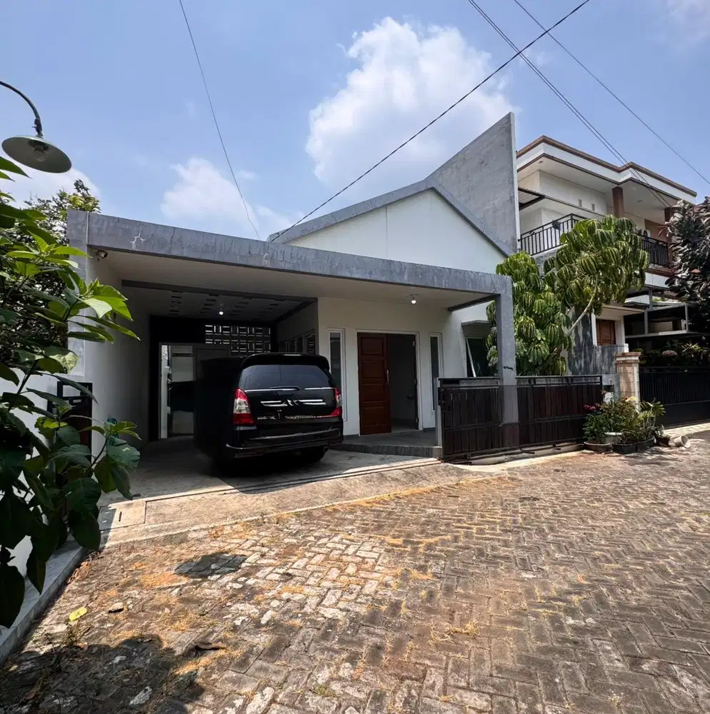 RUMAH BANYUMANIK JL TUSAM DEKAT JL DURIAN BANYUMANIK