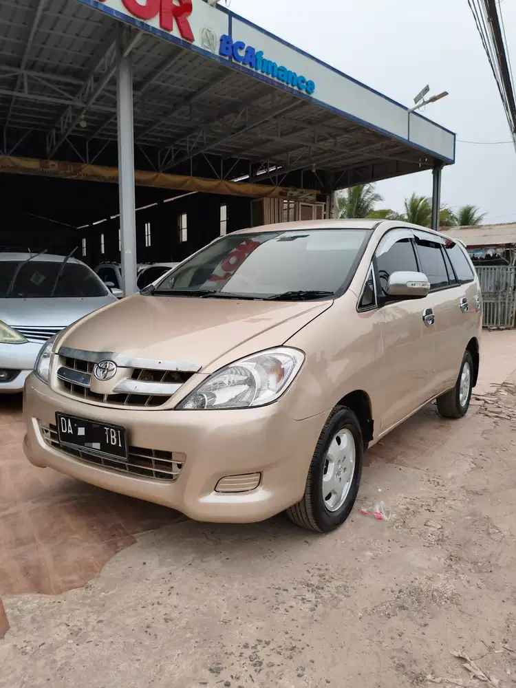 TOYOTA KIJANG INNOVA 2.0 G 2005 M/T