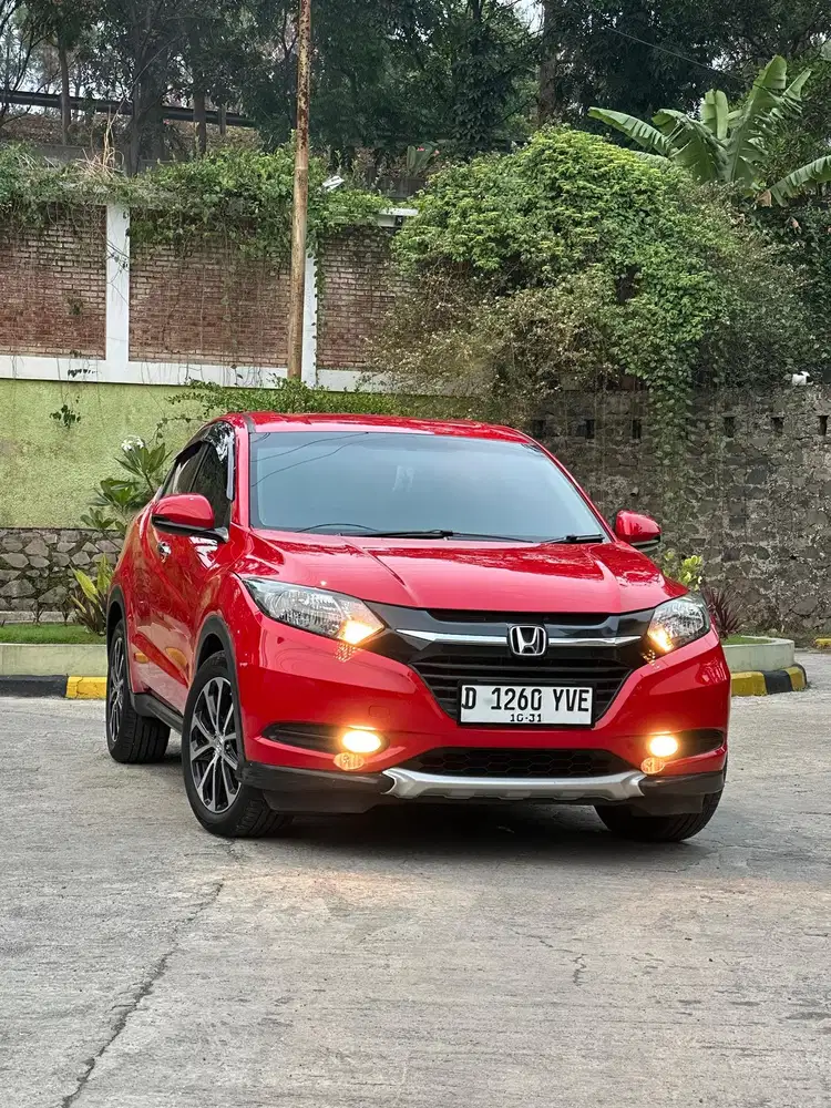 HRV E CVT 2016 KM 90 ribu