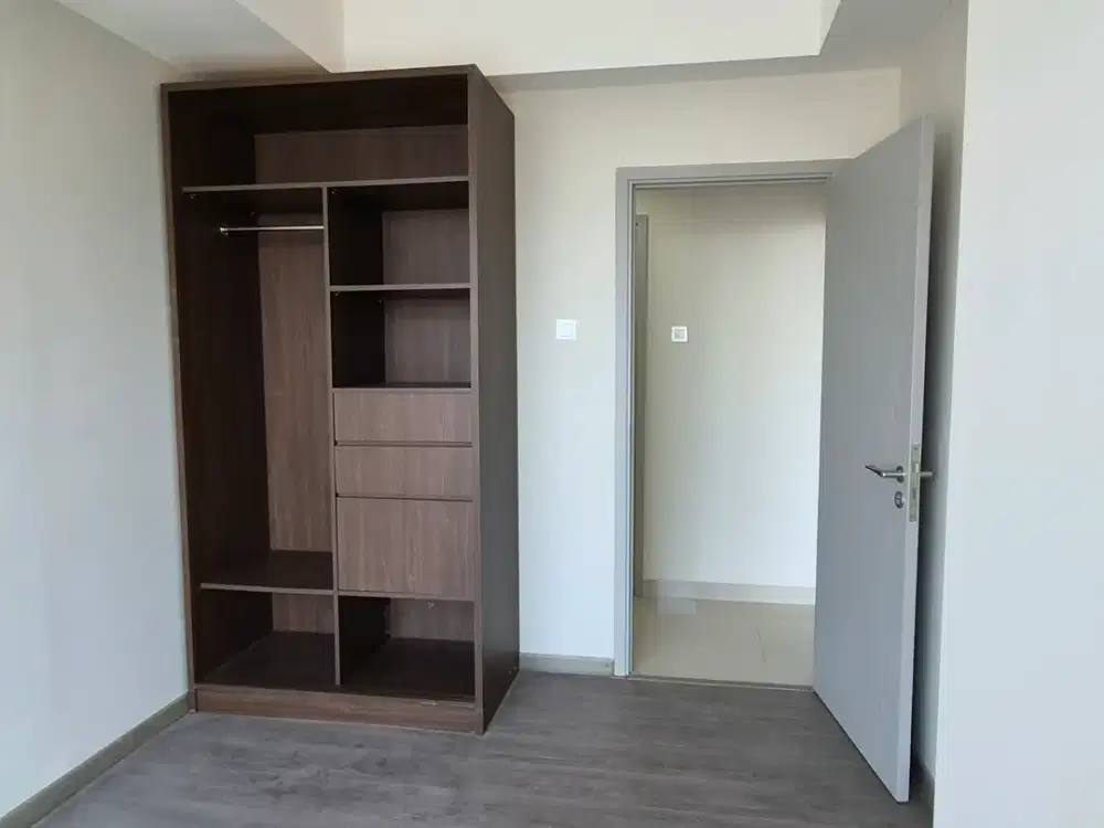 Disewakan Apartemen Grand Sungkono Lagoon Tower Caspian LT 26 Luas 74m Kosongan Dekat Tol Mayjend Sungkono dan Pakuwon Mall Surabaya Barat