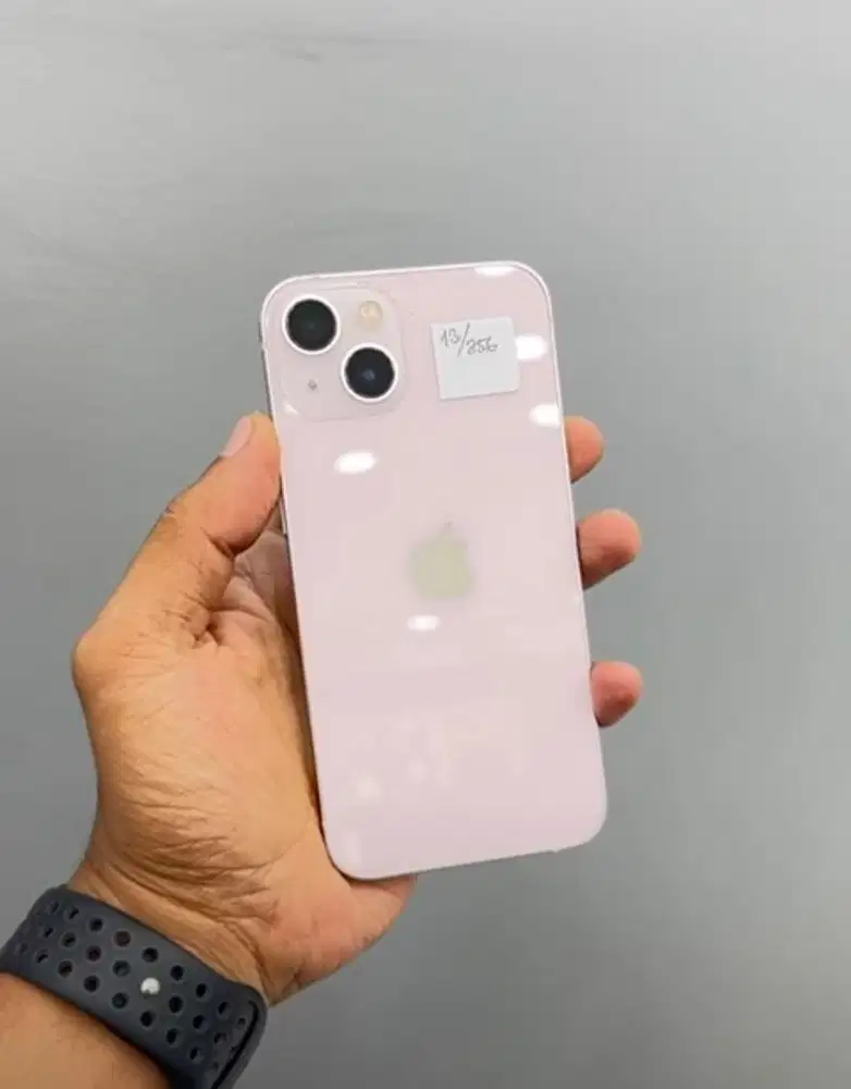 IP 13 256GB SECOND