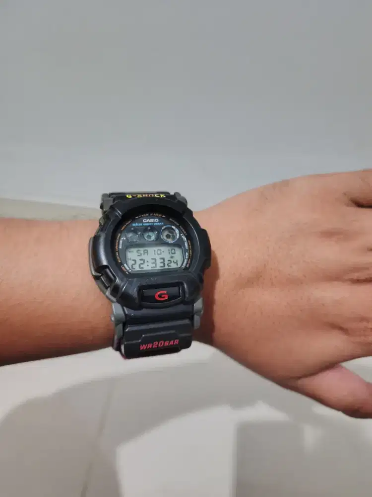 G-Shock DW-002 Merah Maroon