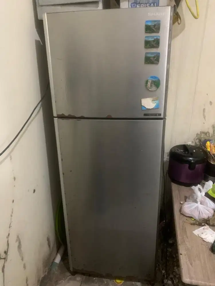 Kulkas 2 pintu Sharp