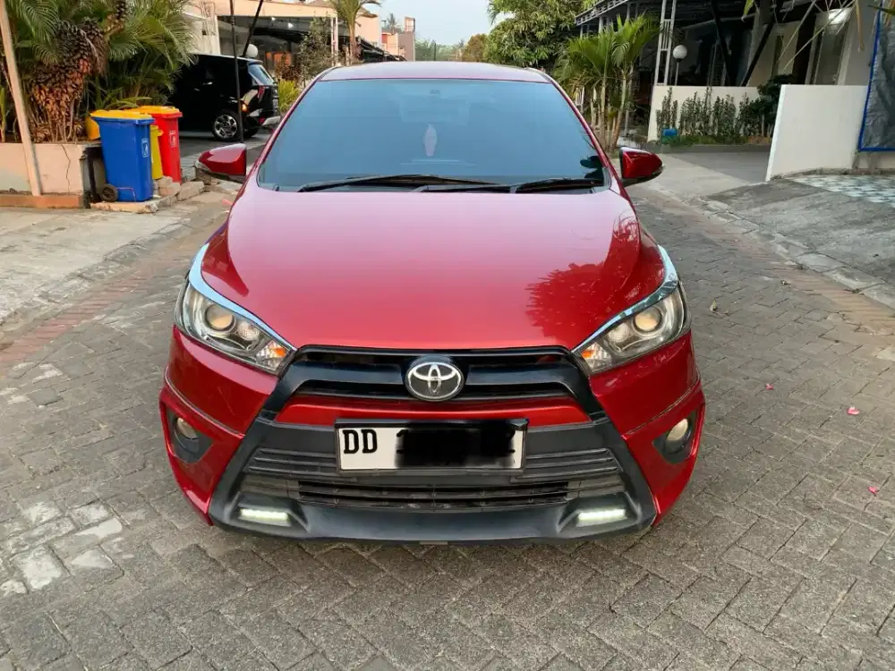 Dijual Toyota Yaris 1.5 S TRD Matic warna Merah