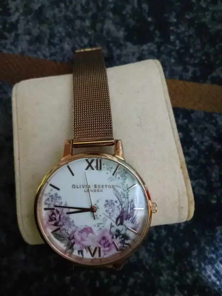 Original olivia burton flower