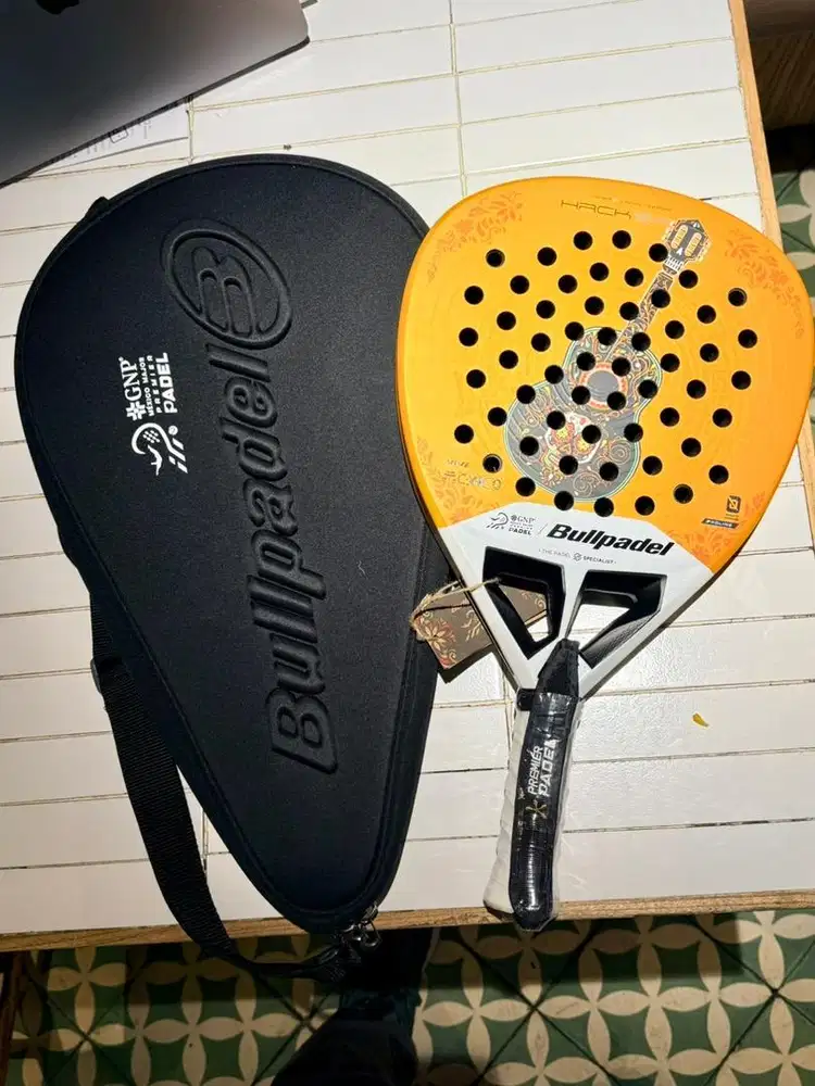 Jual cepat Raket Padel Bullpadel Limited Edition HACK 04 Mexico
