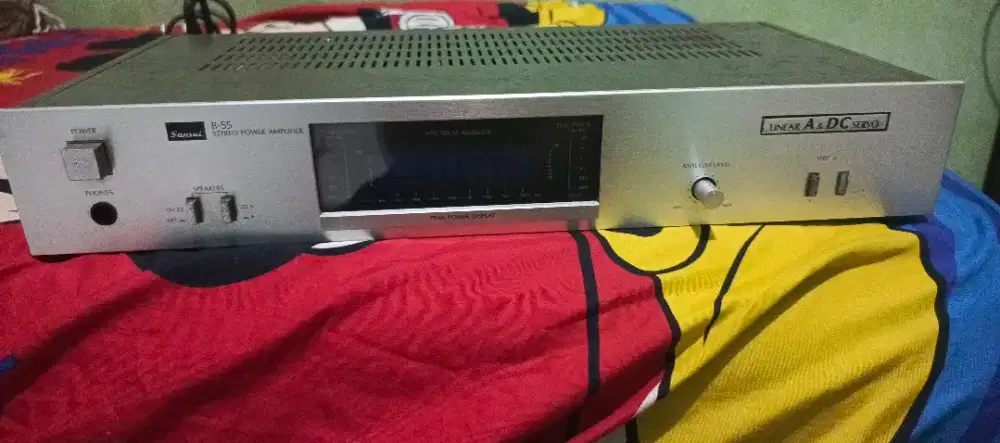 STREO POWER AMPLIFIER SANSUI B55