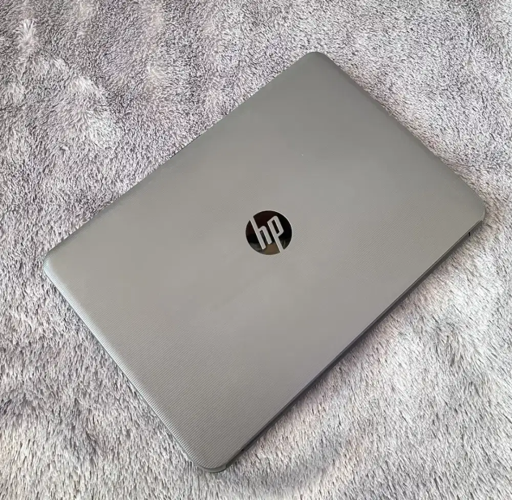 Laptop RAM 8 GB SSD Ngebutt AMD A6 Normal Semua Siap Pakai