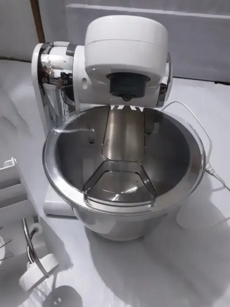 Bosch stand mixer mum48 3.9L