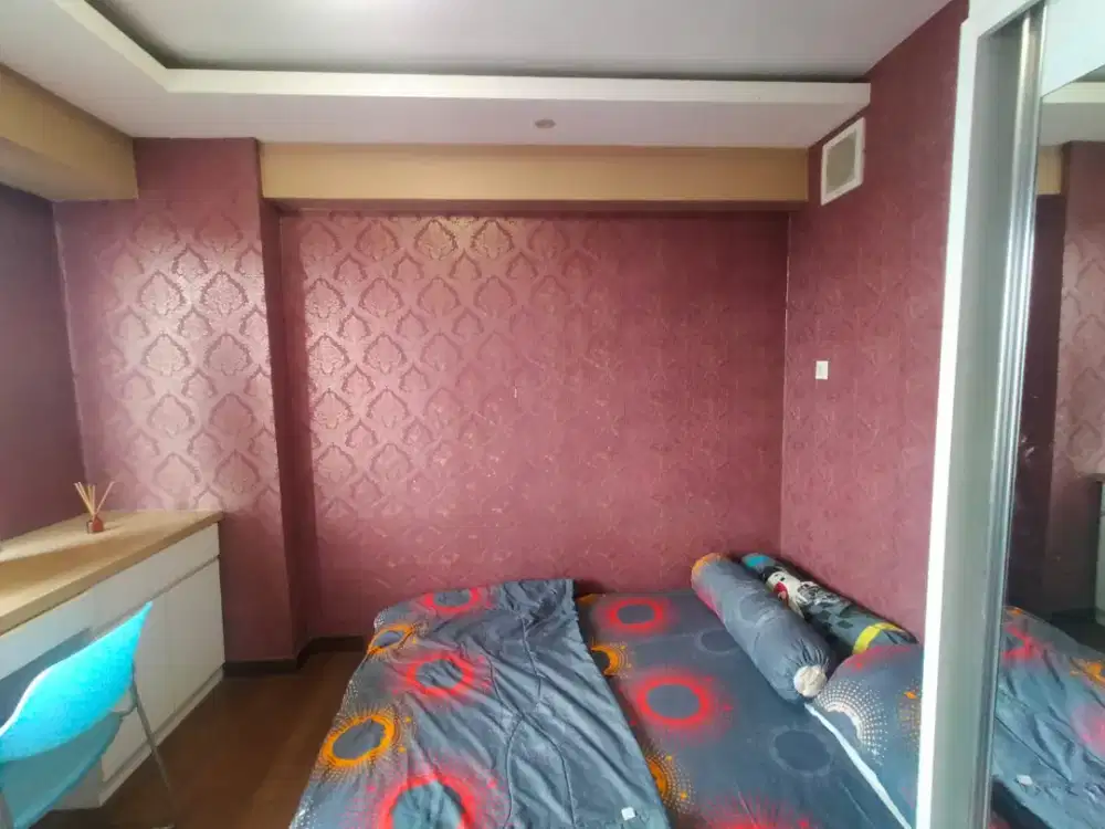 DIJUAL APARTEMEN BASSURA CITY 2BR FURNISHED LANTAI RENDAH