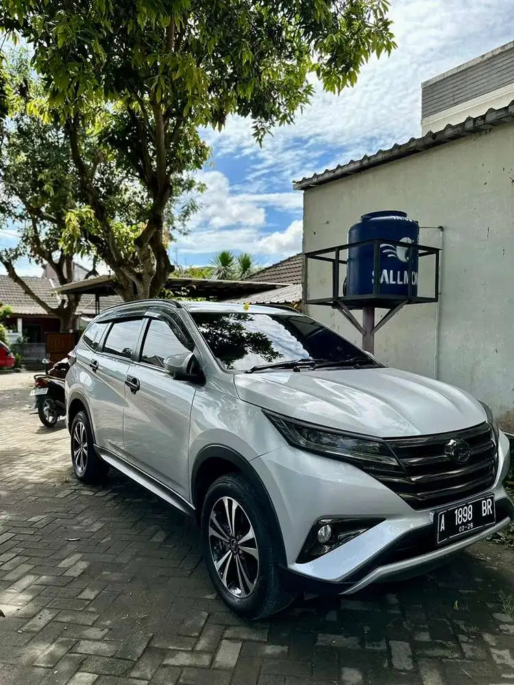 Daihatsu Terios R AT 2021 Silver - Mobil Badak!