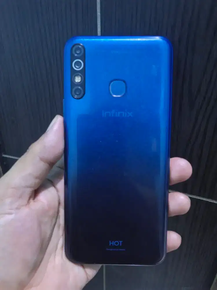 Infinix Hot 8 Ram 4/64