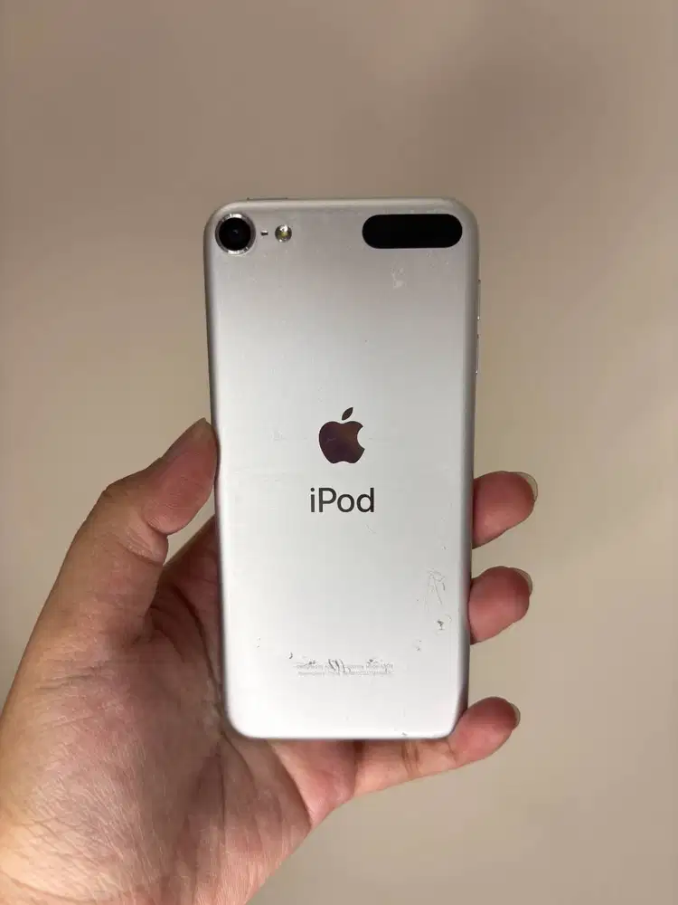 iPod Touch Gen 7th 32GB Silver B Edition