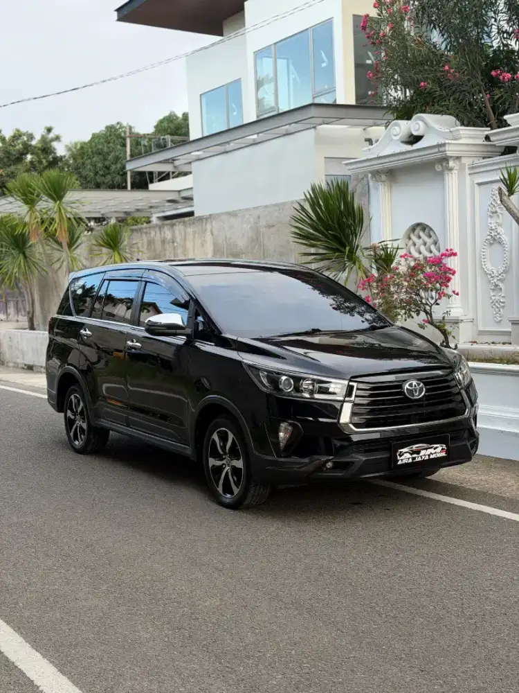 Toyota Innova Venturer 2021 Akhir metic solar